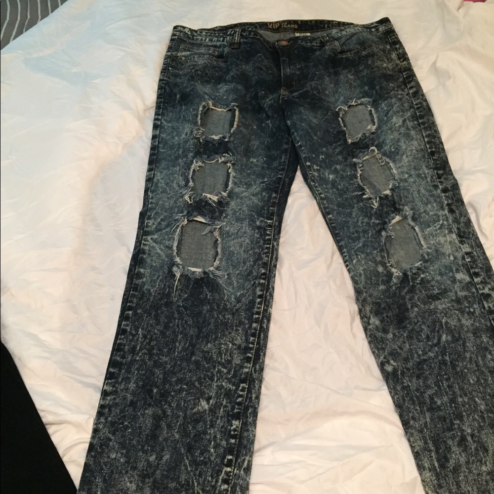 Women Destroy jeans
